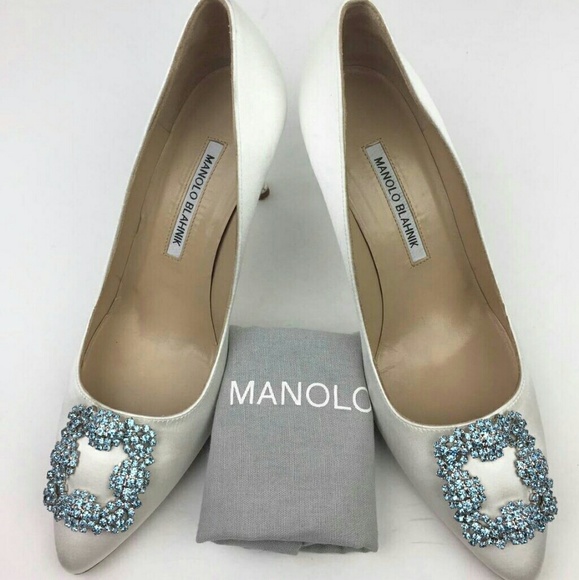 Manolo Blahnik Shoes - MANOLO BLAHNIK  Hangisi Pump sz 39